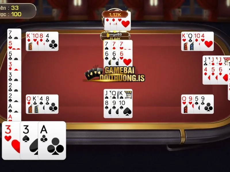 Phỏm có từ 2 - 4 thành viên tham gia trong ván bài