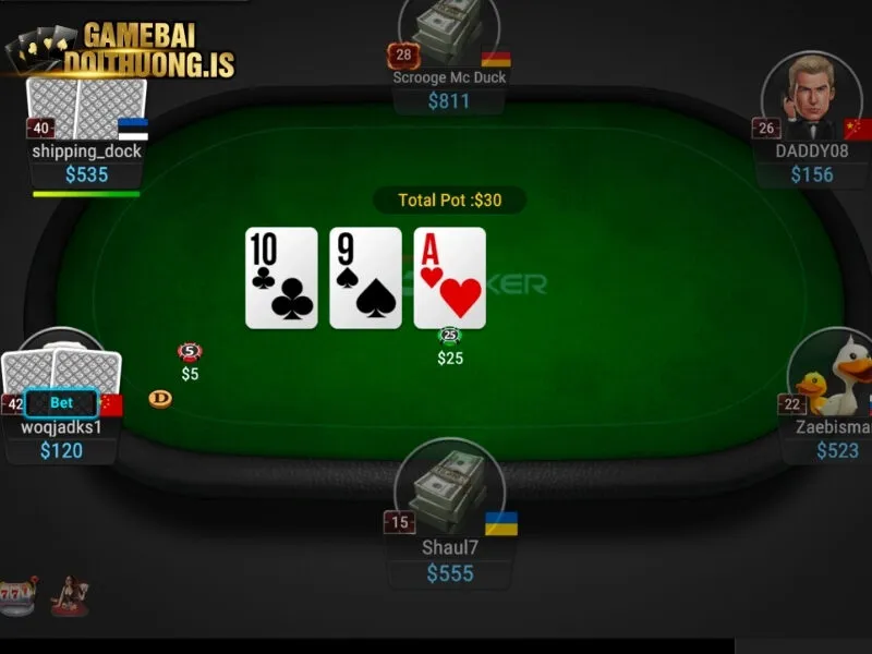 Vòng chơi thứ 2 chia các lá bài chung