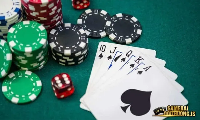 Hướng dẫn luật chơi xì tố chi tiết, dễ hiểu nhất 